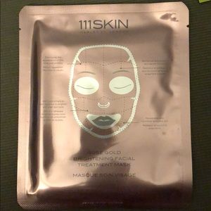 Rose gold brightening facial treatment mask
